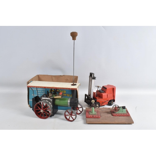 16 - A BOXED MAMOD LIVE STEAM TRACTION ENGINE, No.TE1a, not tested, playworn condition, appears to have b... 