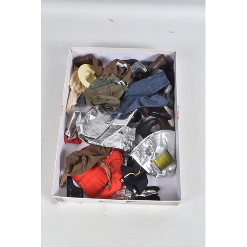 22 - A QUANTITY OF UNBOXED AND ASSORTED PALITOY ACTION MAN CLOTHING AND ACCESSORIES, clothing includes Ro... 