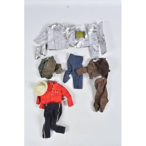 22 - A QUANTITY OF UNBOXED AND ASSORTED PALITOY ACTION MAN CLOTHING AND ACCESSORIES, clothing includes Ro... 