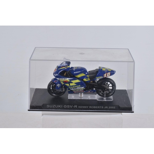 58 - A COLLECTION OF BOXED DeAGOSTINI AND MAISTO DIECAST MODEL MOTORCYCLES, to include seven DeAgostini m... 