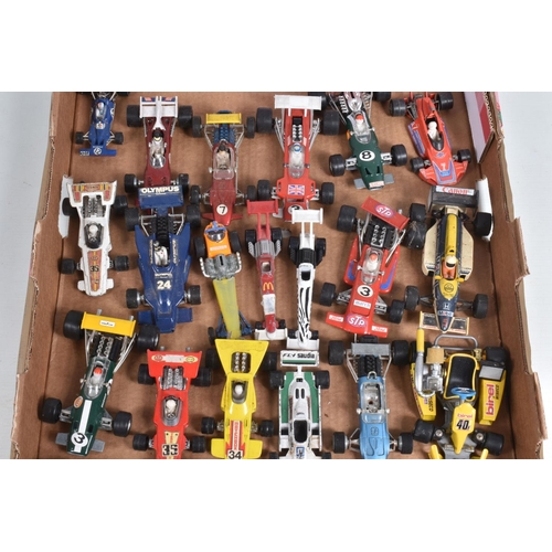 76 - A COLLECTION OF ASSORTED MAINLY FORMULA 1 RACING CARS, assorted scales, mainly 1960's and 1970's iss... 