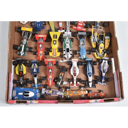 76 - A COLLECTION OF ASSORTED MAINLY FORMULA 1 RACING CARS, assorted scales, mainly 1960's and 1970's iss... 