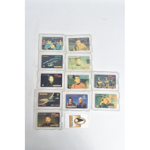 90 - A COLLECTION OF STAR TREK TRADING CARDS, to include binder with SkyBox trading cards, the cards are ... 