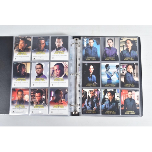 91 - A NICE COLLECTION OF 'LEGENDS OF STAR TREK' RITTENHOUSE PARAMOUNT TRADING CARDS IN TWO PRESENTATION ... 