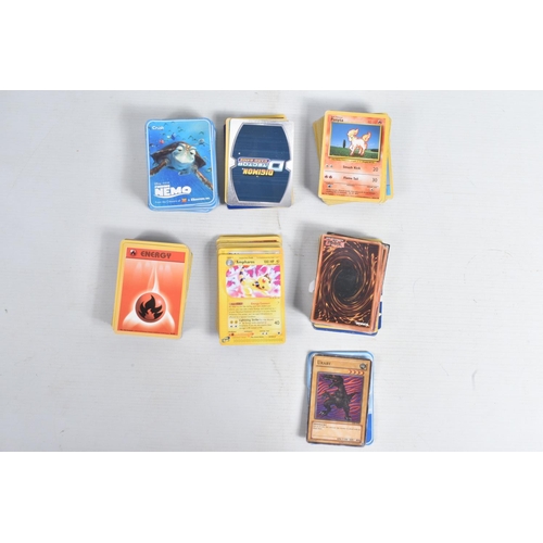 94 - A SMALL QUANTITY OF ASSORTED LOOSE POKEMON, YU-GI-OH! AND OTHER TRADING CARDS, all in playworn condi... 