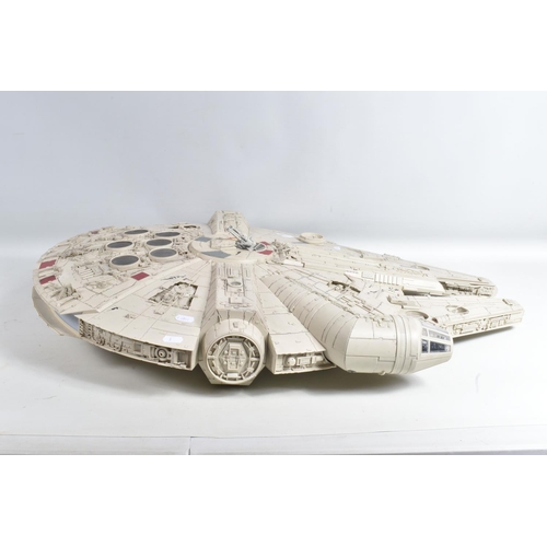 99 - A CONSTRUCTED MODEL OF THE STAR WARS MILLENNIUM FALCON, believed to be from the De Agostini partwork... 