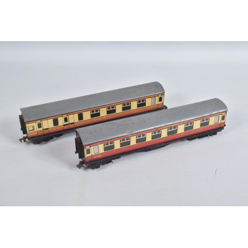 125 - A QUANTITY OF UNBOXED AND ASSORTED HORNBY DUBLO MODEL RAILWAY ITEMS, Duchess class locomotive and te... 