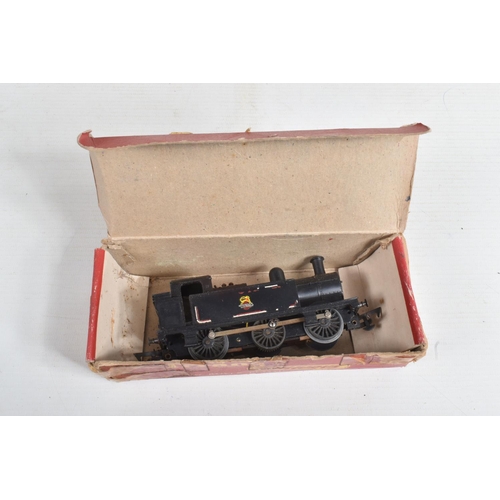 144 - A QUANTITY OF BOXED AND UNBOXED OO & HO GAUGE PASSENGER AND FREIGHT ROLLING STOCK, Hornby Dublo, inc... 