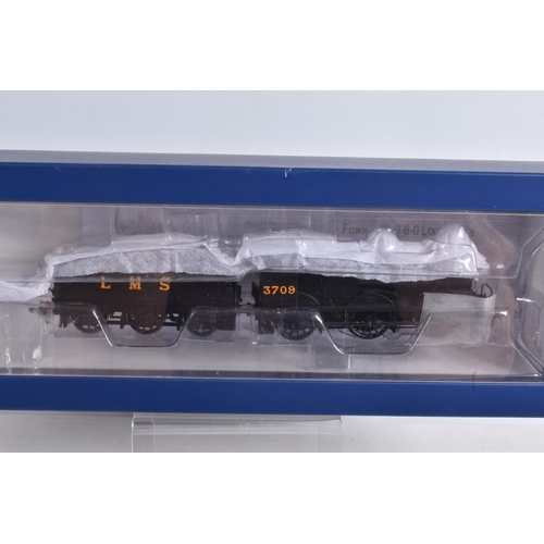 149 - SEVEN BOXED AIRFIX OO GAUGE LOCOMOTIVES, not all in correct boxes or complete, includes three 54122-... 