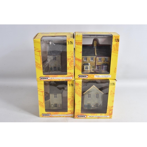 180 - A QUANTITY OF BOXED AND UNBOXED OO GAUGE POCKETBOND SCENIX LINESIDE BUILDINGS, assorted buildings an... 