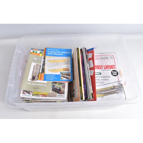 185 - A LARGE QUANTITY OF ASSORTED OO/HO GAUGE MODEL RAILWAYS LINESIDE ACCESSORIES, TOOLS,CONTROLLERS AND ... 