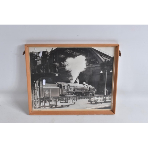 186 - A COLLECTION OF RAILWAY RELATED PRINTS AND PHOTOGRAPHS, majority are framed and glazed, to include t... 