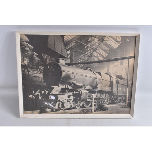 186 - A COLLECTION OF RAILWAY RELATED PRINTS AND PHOTOGRAPHS, majority are framed and glazed, to include t... 