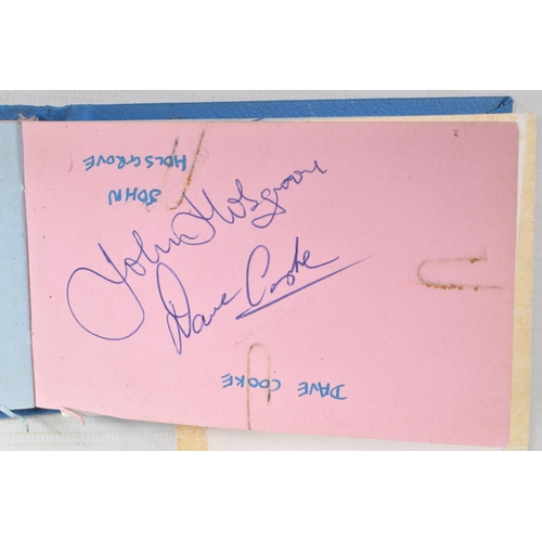 211 - A NUMBER OF SPORTING AUTOGRAPHS, an autograph book signed by various footballers such as Paddy Buckl... 