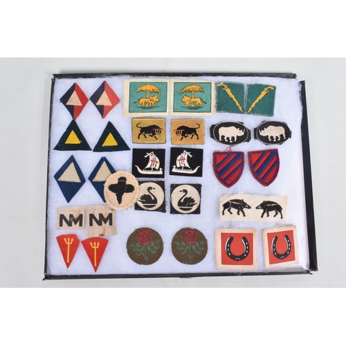 255 - RIKER DISPLAY CASE, containing rare Formation patches from Units and Regiments in WW2 inc 51st Indep... 