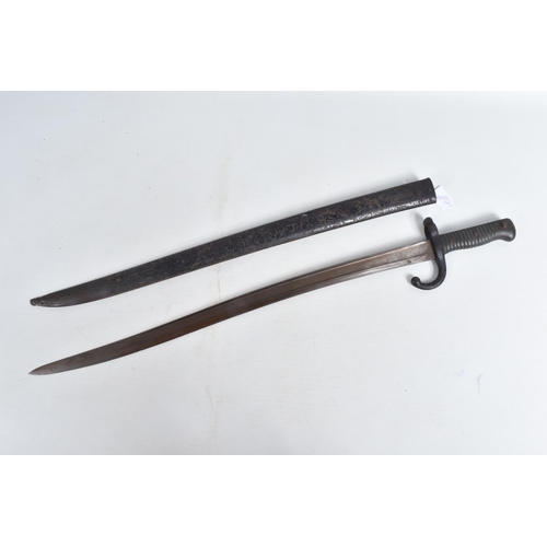 275 - A 19th CENTURY FRENCH RIFLE BAYONET, the top of the blade is inscribed Etienne indicating it was mad... 