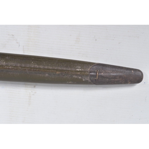 277 - A 1917 DATED REMINGTON UNITED STATES ARMY RIFLE BAYONET, the grip and blade are in good condition an... 