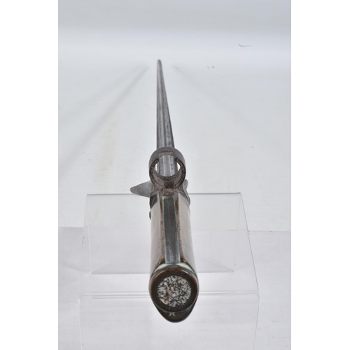 280 - A FRENCH M1886.93.16 LEBEL BAYONET AND SCABBARD, this is in good condition for its age, this is the ... 