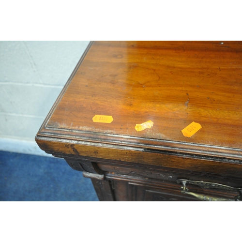 218 - A 20TH CENTURY MAHOGANY MIRROR BACK SIDEBOARD,  the raised back with twin arched bevelled mirror pla... 