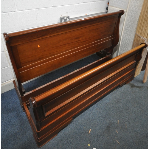 272 - A WILLIS AND GAMBIER CHERRY WOOD 5FT SLEIGH BED, with side rails, slats, bolts and central support r... 