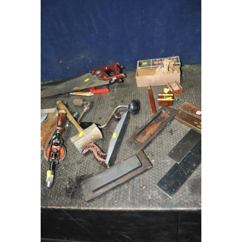 79 - A TRAY CONTAINING CARPENTRY TOOLS including a Stanley No.5 plane, a Marples Mortice gauge in origina... 