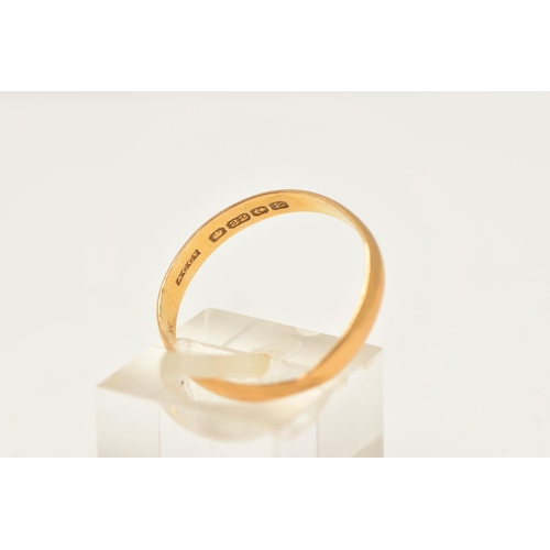 406 - A 22CT GOLD BAND RING, a plain polished band ring, approximate width 3mm, hallmarked 22ct Birmingham... 