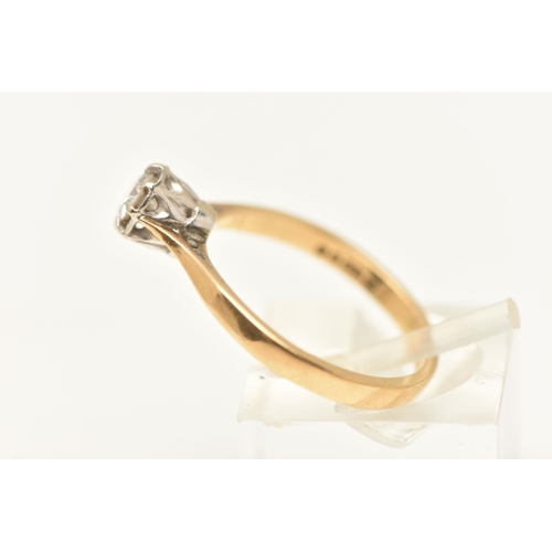 443 - AN 18CT SINGLE STONE DIAMOND RING, set with a round brilliant cut diamond, measuring approximately 0... 