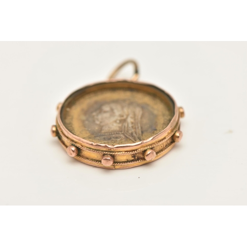 466 - AN EDWARDIAN ENAMEL PENDANT, the central coin with enamel reverse detail, within a 9ct gold surmount... 