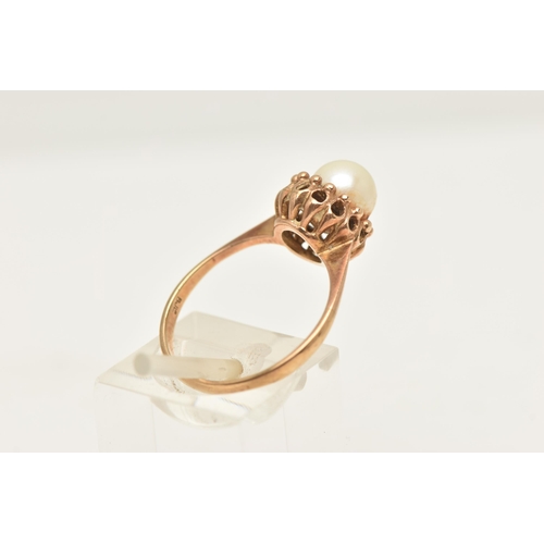 470 - A 9CT YELLOW GOLD CULTURED PEARL RING, set with a cultured pearl, measuring approximately 7mm, withi... 