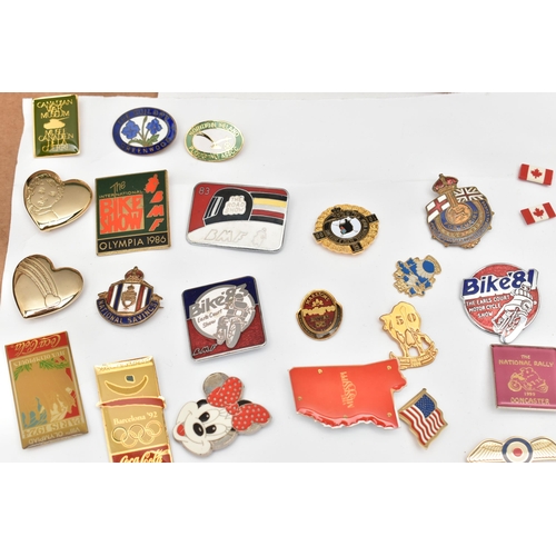 551 - A BOX OF ASSORTED ITEMS, to include a large quantity of pin badges some including military, Disney, ... 