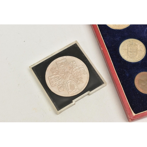 562 - A CASED SET OF COINS, TOGETHER WITH A COMMEMORATIVE COIN, a cased set of nine coins, together with a... 