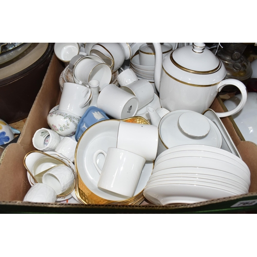 762 - TWO BOXES AND LOOSE CERAMICS AND GLASSWARE to include a large quantity of white tea and coffee ware ... 