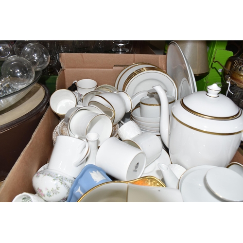 762 - TWO BOXES AND LOOSE CERAMICS AND GLASSWARE to include a large quantity of white tea and coffee ware ... 