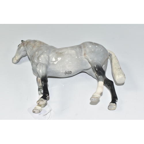 792 - A BESWICK GREY ROAN HUNTER, model no H260, height 19.5cm (1) (Condition Report: appears in good cond... 