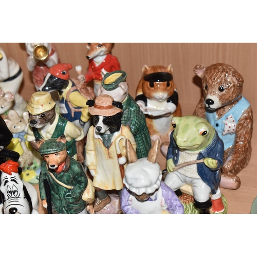 850 - A GROUP OF BESWICK FIGURES to include two Paddington figures comprising Paddington and Big Ben, and ... 