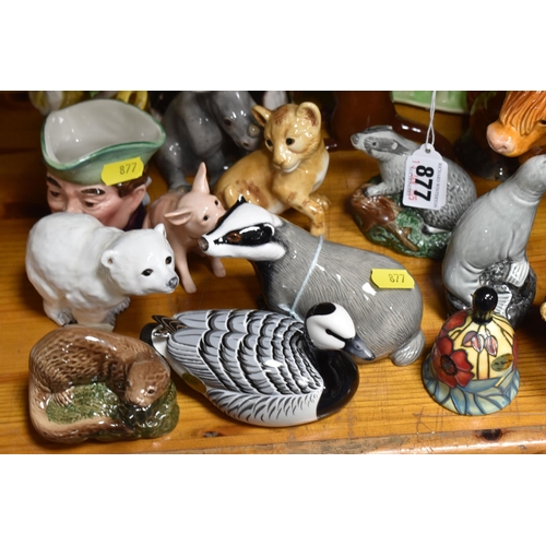 877 - A COLLECTION OF BESWICK / JOHN BESWICK ANIMALS, WHISKY FLASKS AND TABLE WARES ETC, to include Highla... 