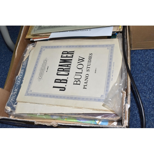 899 - ONE BOX OF SHEET MUSIC containing approximately 170 pieces of sheet music, mostly from classical gen... 