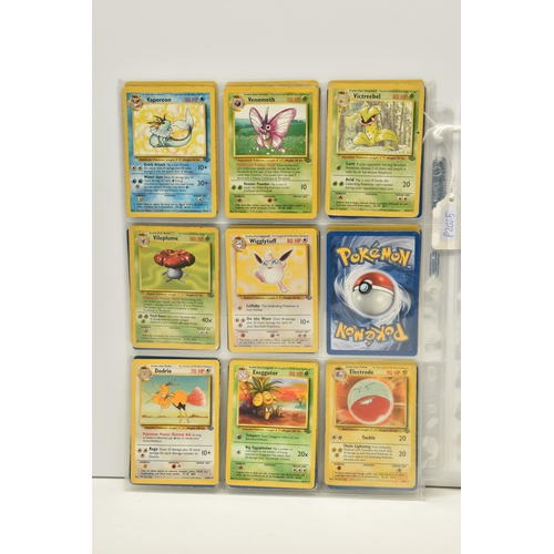 901 - NEAR COMPLETE POKEMON JUNGLE SET, only missing cards 6, 16, 20, 21, 25, 33, 36, 45 and 64, card cond... 