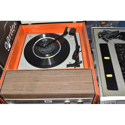 927 - ONE BOX AND LOOSE ELECTRICAL ITEMS, to include a Fidelity FH43 turntable, a Fostex X-15 multitrack r... 