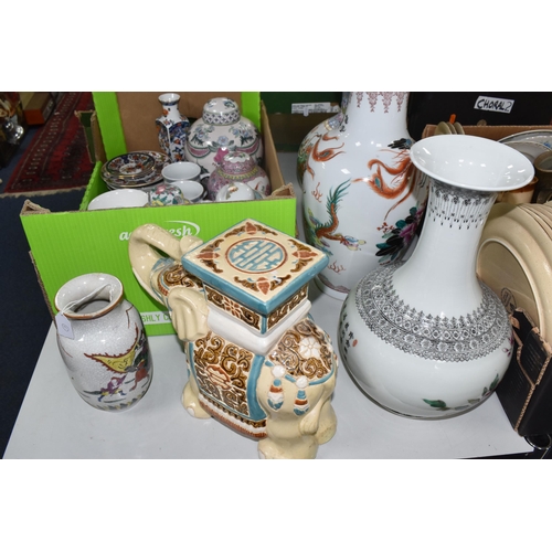 940 - ONE BOX AND LOOSE MODERN CHINESE CERAMICS to include five ginger jars of assorted pattern and form, ... 