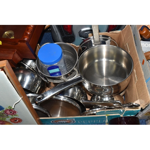 949 - FOUR BOXES AND LOOSE MISCELLANEOUS ITEMS to include a box of Stellar stainless steel saucepans, a qu... 