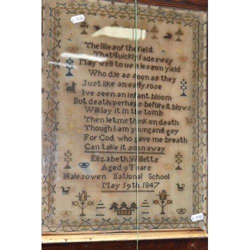 1020 - A FRAMED AND GLAZED VICTORIAN NEEDLEWORK SAMPLER, sewn by Elizabeth Willetts aged 9 years of Halesow... 