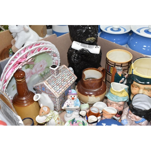 979 - THREE BOXES AND LOOSE ORNAMENTS AND CERAMICS, to include a boxed Spode 'Christmas tree' plate, a gro... 