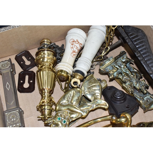 981 - TWO BOXES OF EARLY 20TH CENTURY HOUSEHOLD HANDLES AND DOOR FURNITURE, to include a brass letterbox c... 