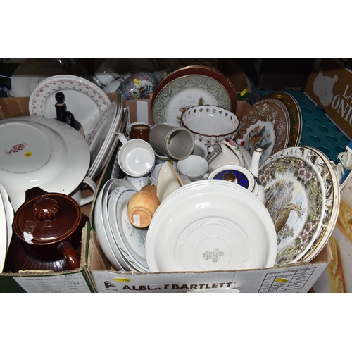 988 - FIVE BOXES AND LOOSE ASSORTED CERAMICS to include Bilton's coffee ware comprising cups, saucers, sid... 