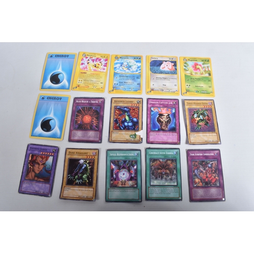 94 - A SMALL QUANTITY OF ASSORTED LOOSE POKEMON, YU-GI-OH! AND OTHER TRADING CARDS, all in playworn condi... 