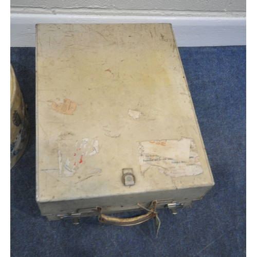 208 - THREE PIECES OF VINTAGE LUGGAGE, to include a suitcase, a hat box, and a shoe trunk, condition repor... 