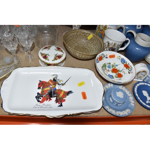 837 - A GROUP OF GLASS AND CERAMIC ITEMS to include six Royal Doulton 'Strathmore' coffee cups and saucers... 