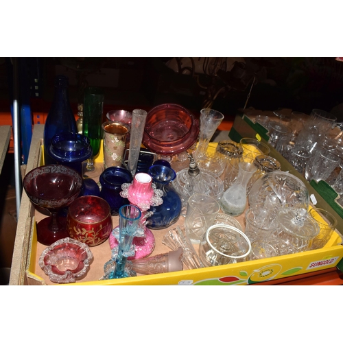 842 - TWO BOXES AND LOOSE MIXED GLASS to include a box of assorted aperitif, wine, brandy, and dessert gla... 