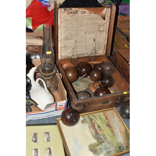 844 - ONE BOX AND LOOSE VINTAGE MISCELLANEOUS SPORTS AND GAMES EQUIPMENT ETC to include a box marked 'Haml... 